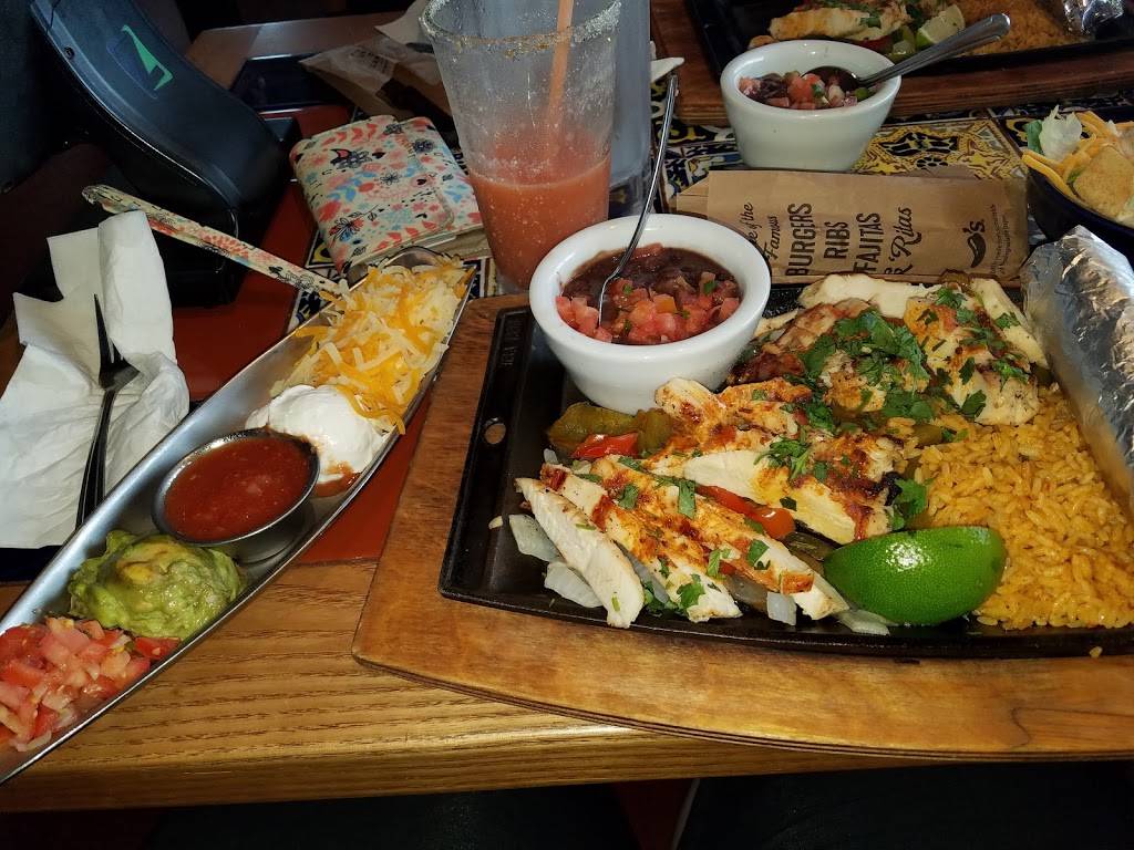Chilis Grill & Bar | meal takeaway | 890 S Waukegan Rd, Waukegan, IL 60085, USA | 8476890540 OR +1 847-689-0540