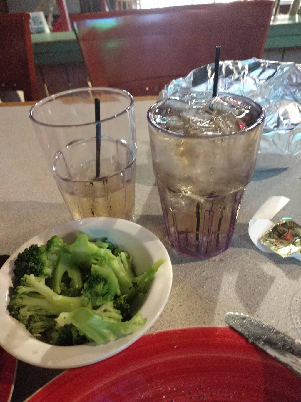 Froggys | restaurant | 3620 Stringfellow Rd, St James City, FL 33956, USA | 2392833773 OR +1 239-283-3773