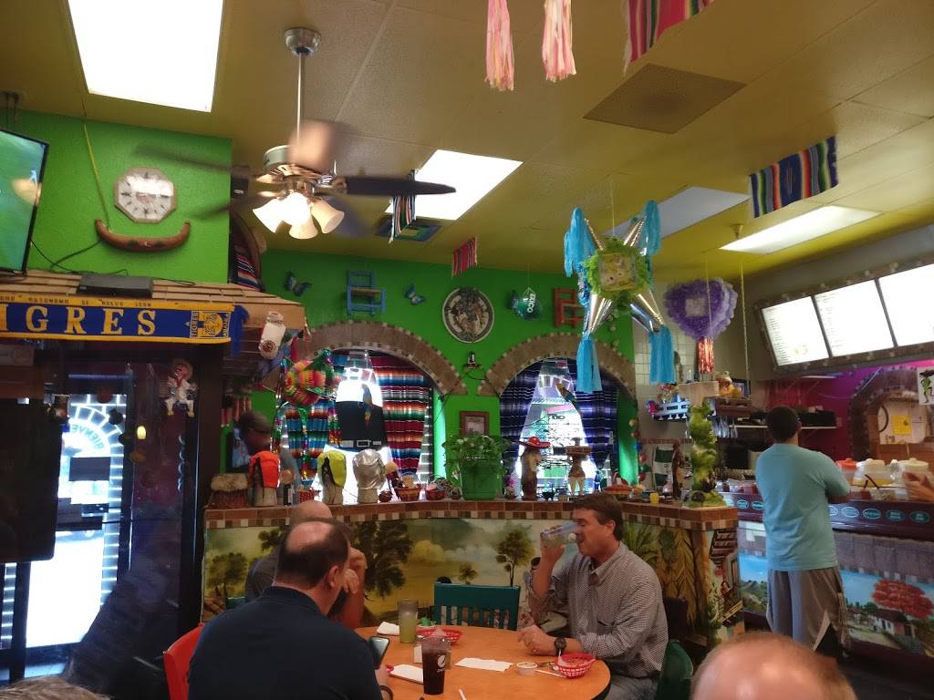 El Carambas | restaurant | 1503 12th St SE, Rochester, MN 55904, USA | 5072813104 OR +1 507-281-3104