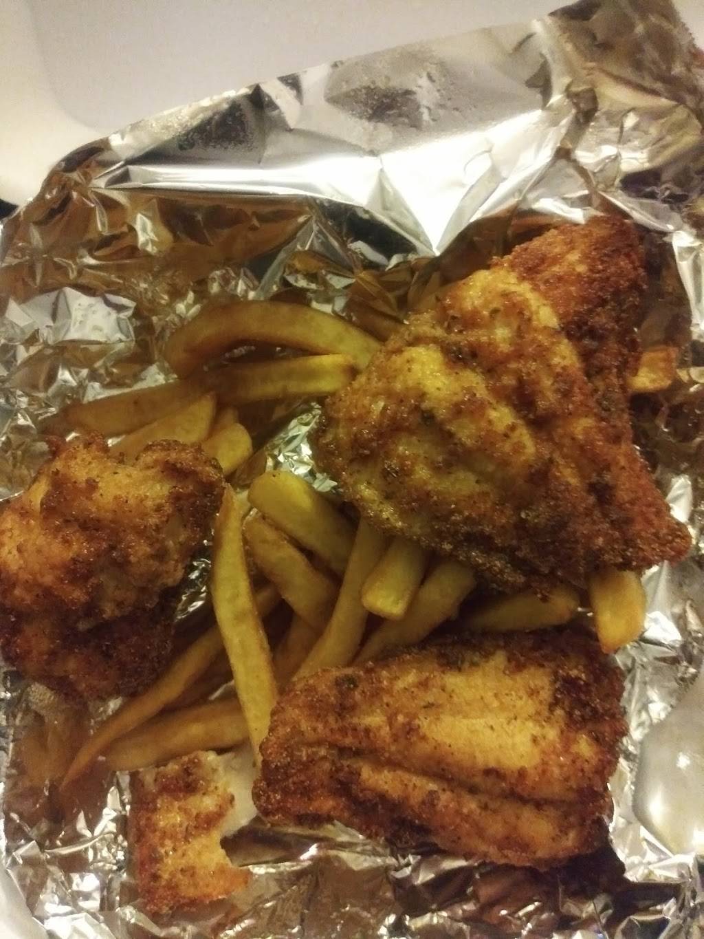 Jamerican Jerk Center | restaurant | 6015 N Teutonia Ave, Milwaukee, WI 53209, USA | 4144627000 OR +1 414-462-7000