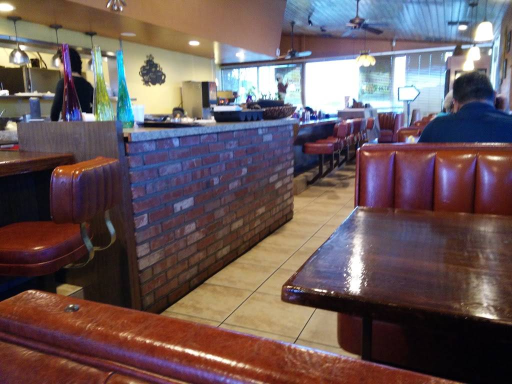 Country Kitchen | restaurant | 4020 El Potrero Ln, Bakersfield, CA 93304, USA | 6618348183 OR +1 661-834-8183