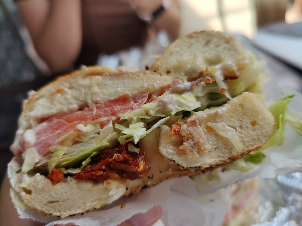 Utopia Bagels | bakery | 1909 Utopia Pkwy, Queens, NY 11357, USA | 7183522586 OR +1 718-352-2586