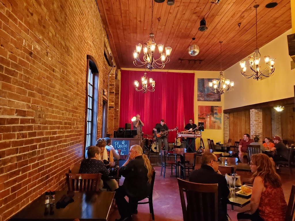 Embers | restaurant | 313 Desoto St, Alexandria, LA 71301, USA | 3185288925 OR +1 318-528-8925