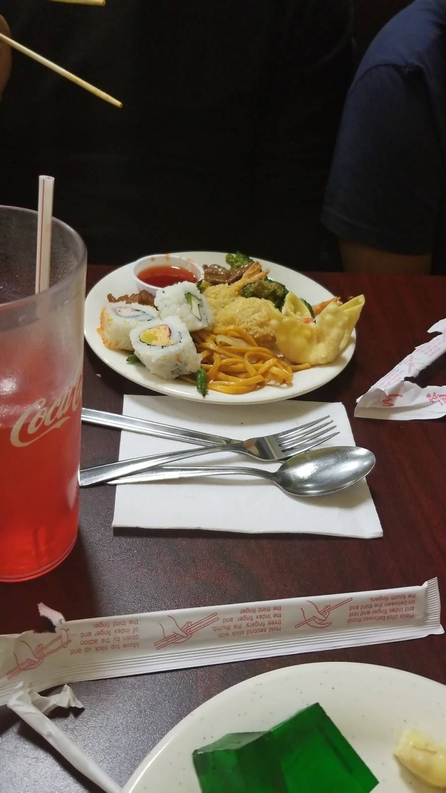 New Chinese Buffet | restaurant | 4424 Dallas Fort Worth Turnpike, Dallas, TX 75211, USA | 2143333336 OR +1 214-333-3336