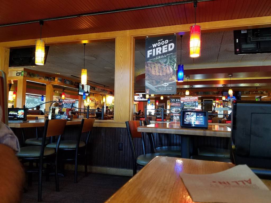Applebees Grill + Bar | restaurant | 2045 Lebanon Church Rd, Pittsburgh, PA 15122, USA | 4126539437 OR +1 412-653-9437