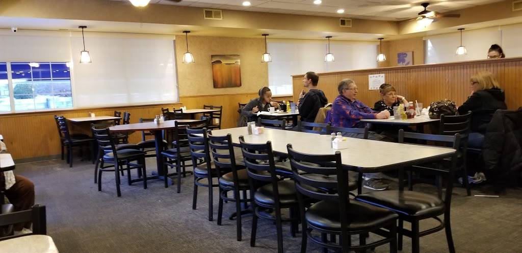 Midtown Family Restaurant | restaurant | 200 Scott Ct, Iowa City, IA 52245, USA | 3193519303 OR +1 319-351-9303