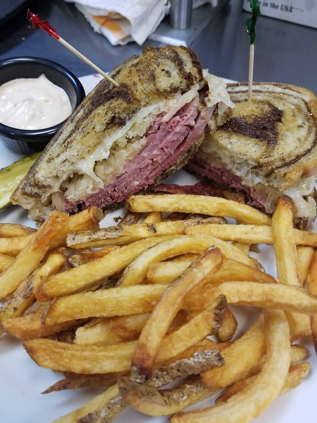 The Generals Quarters Restaurant | restaurant | 32345 Constitution Hwy, Locust Grove, VA 22508, USA | 5408544800 OR +1 540-854-4800