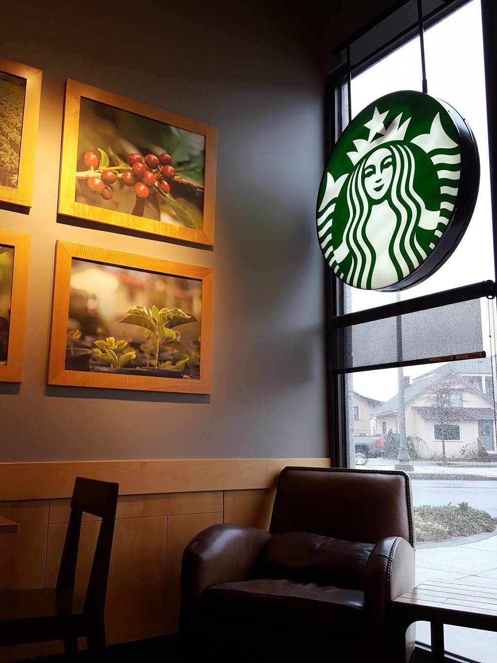 Starbucks | cafe | 301 Rehoboth Ave, Rehoboth Beach, DE 19971, USA | 3022273682 OR +1 302-227-3682