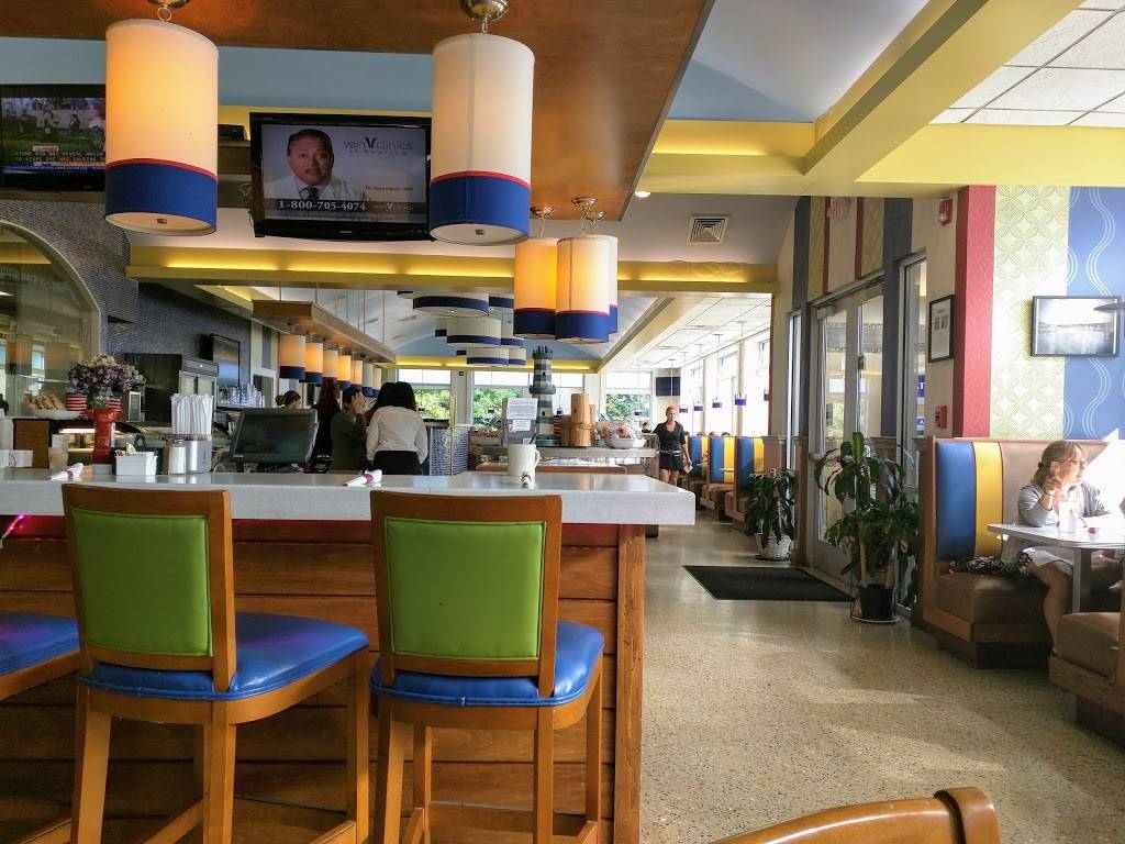 Mystic Diner Restaurant | bakery | 1962 Greenmanville Ave, Mystic, CT 06355, USA | 8604154625 OR +1 860-415-4625