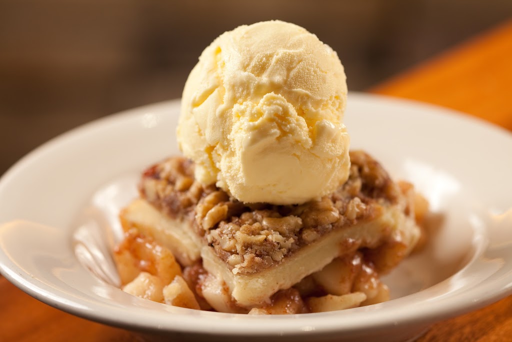 Charlestons Restaurant | restaurant | 7540 Dodge St, Omaha, NE 68114, USA | 4029910055 OR +1 402-991-0055