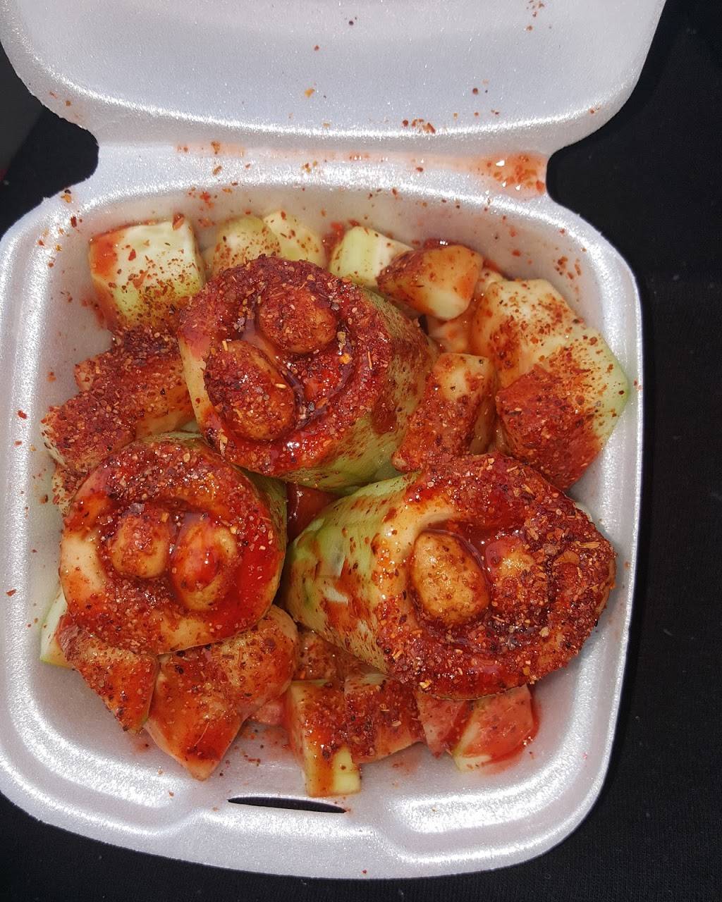 El Rico Chamoyon | restaurant | 710 N Main St, Duncanville, TX 75116, USA | 9724001199 OR +1 972-400-1199