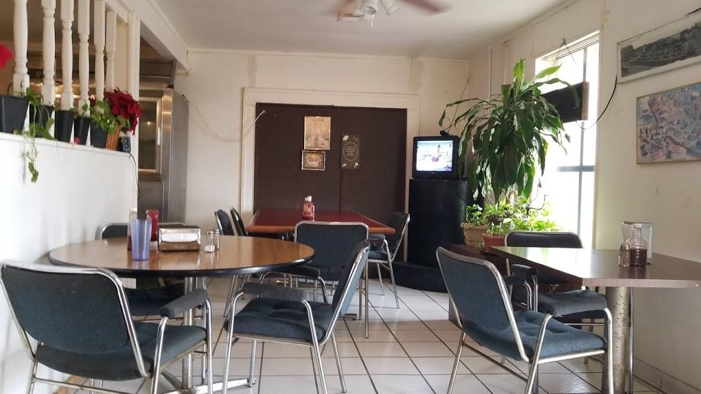 Pit Stop Bar-B-Q Plus | restaurant | 3242, 254 Hobart St, San Antonio, TX 78237, USA | 2104385405 OR +1 210-438-5405