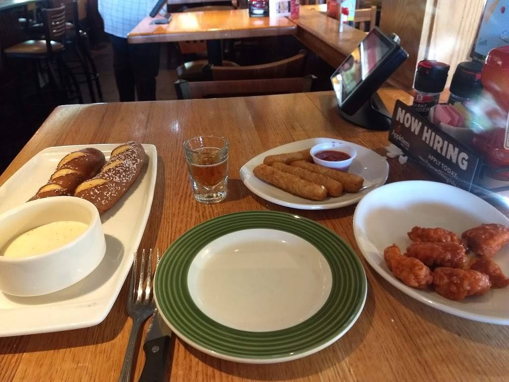 Applebees Grill + Bar | restaurant | 6806 Walton Ln, Gloucester, VA 23061, USA | 8046943160 OR +1 804-694-3160