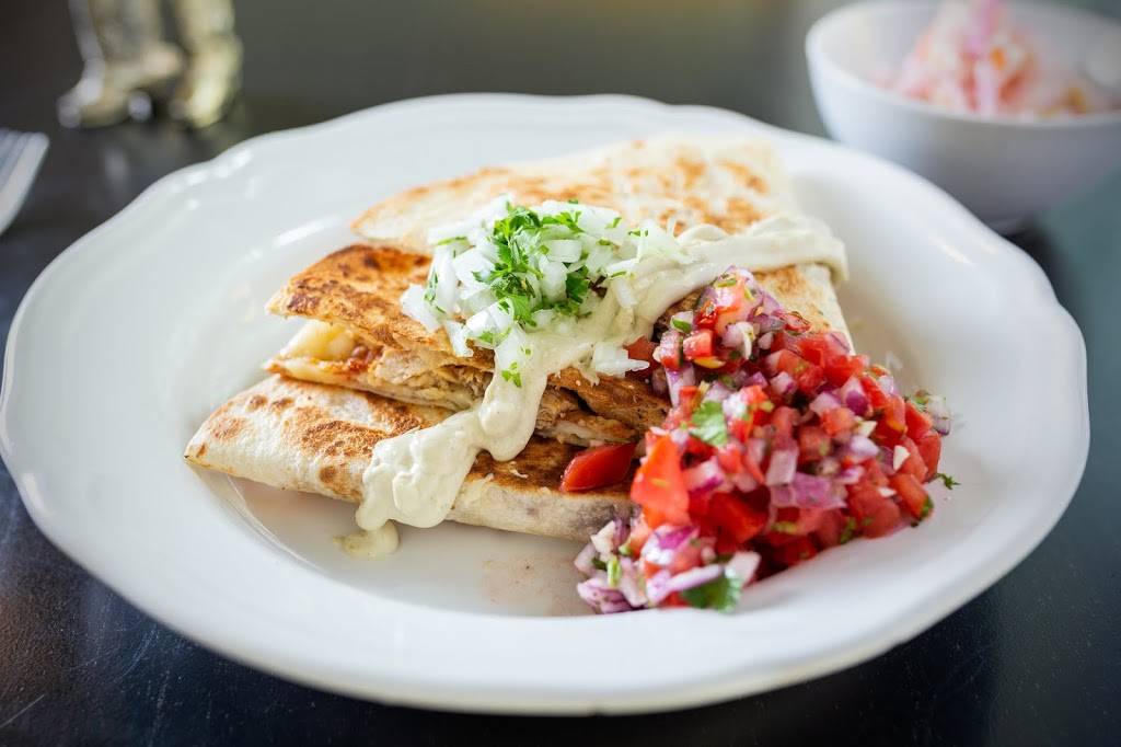 Texican | restaurant | 869 N Larrabee St, Chicago, IL 60610, USA | 3128775441 OR +1 312-877-5441