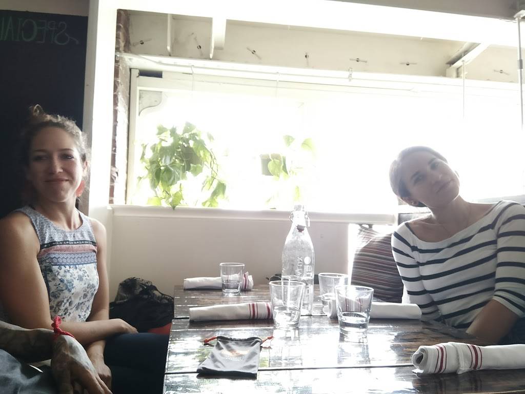 KindKreme Echo Park | restaurant | 1700 Sunset Blvd, Los Angeles, CA 90026, USA | 2139891718 OR +1 213-989-1718