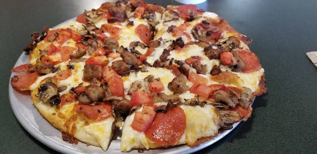 Round Table Pizza | meal delivery | 10101 Valley View St, Cypress, CA 90630, USA | 7149952422 OR +1 714-995-2422