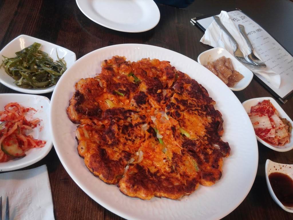 Sols on the Square | restaurant | 117 E Mifflin St, Madison, WI 53703, USA | 6082510116 OR +1 608-251-0116