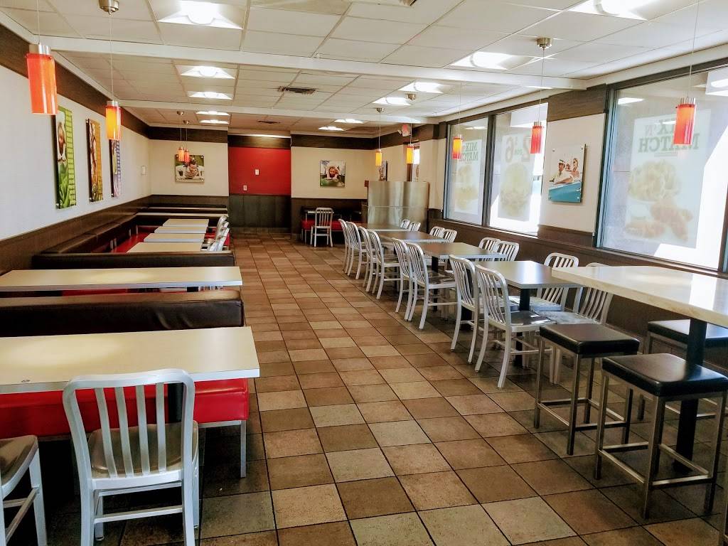 Arbys | restaurant | 6740 E Main St, Mesa, AZ 85205, USA | 4809811492 OR +1 480-981-1492