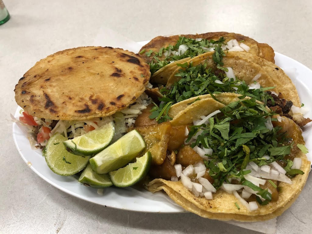 La Alcancia | restaurant | 651 IL-68, Carpentersville, IL 60110, USA | 8474281114 OR +1 847-428-1114