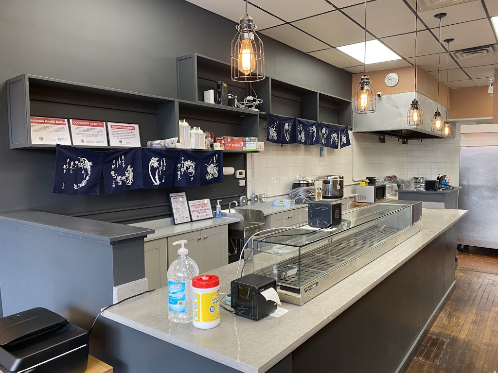 Gorilla Sushi Western | restaurant | 4652 N Western Ave, Chicago, IL 60625, USA | 7739993493 OR +1 773-999-3493