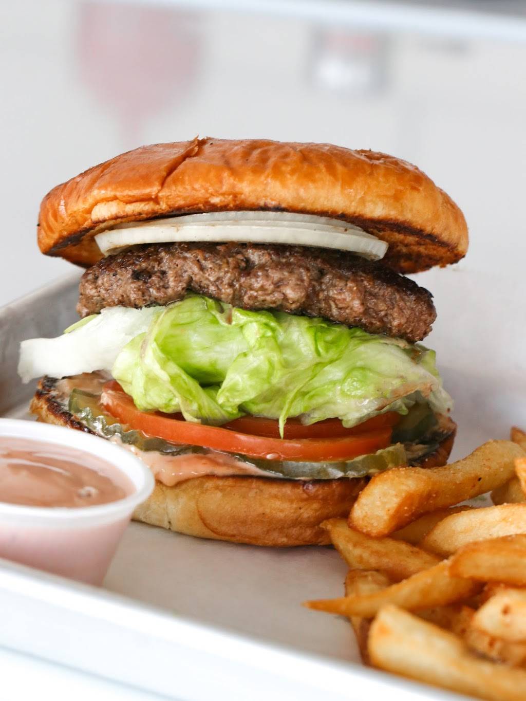 Johnnyss Greek & Burger Bar | restaurant | 4975 S Alma School Rd, Chandler, AZ 85248, USA | 4805341884 OR +1 480-534-1884