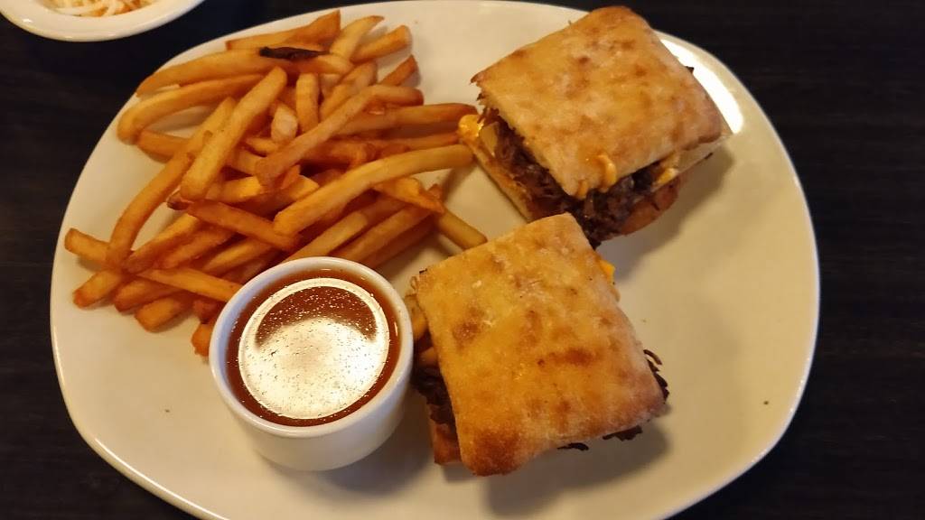 Rôtisserie St-Hubert | restaurant | 5885 Boulevard Cousineau, Saint-Hubert, QC J3Y 7P5, Canada | 5143855555 OR +1 514-385-5555