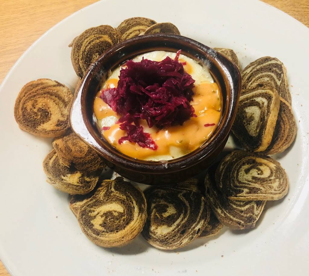 Shawns Irish Tavern | restaurant | 105 S 3rd St A, Waterville, OH 43566, USA | 4194411081 OR +1 419-441-1081