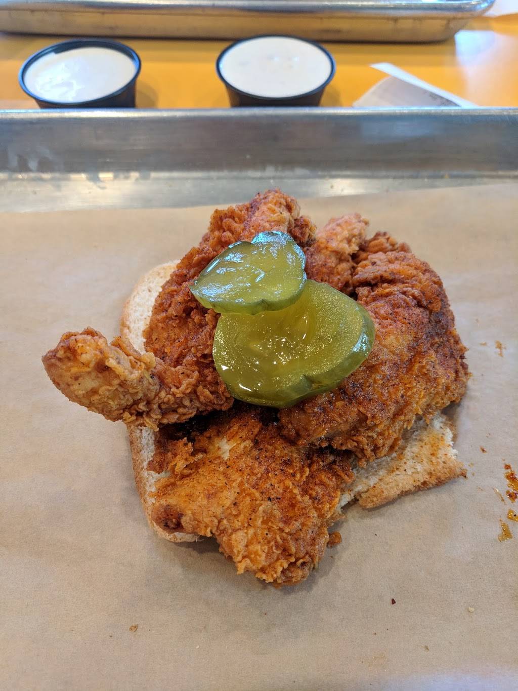 Blazin Hens | restaurant | 2315 Artesia Blvd, Redondo Beach, CA 90278, USA | 3102145200 OR +1 310-214-5200