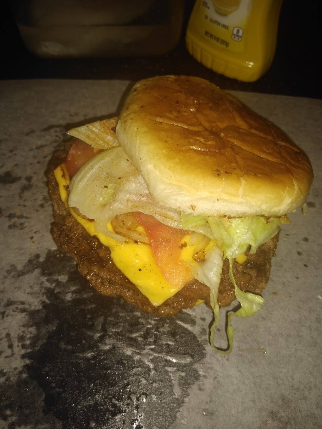 Vibe Lounge and Grill | restaurant | 3141 New Horn Lake Rd #104, Memphis, TN 38109, USA | 9017799843 OR +1 901-779-9843