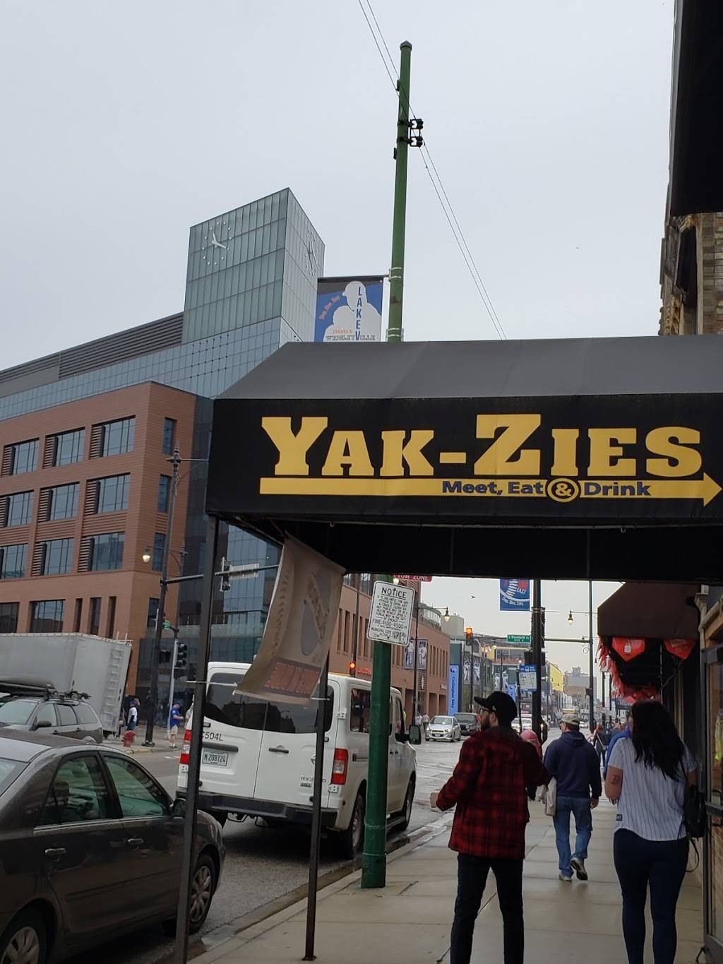 Yak-Zies Wrigleyville | restaurant | 3710 N Clark St, Chicago, IL 60613, USA | 7735259200 OR +1 773-525-9200