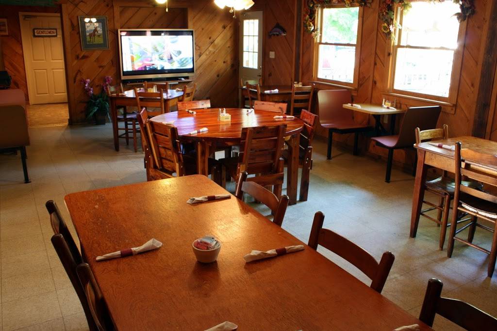 Riverstone Family Restaurant | restaurant | 8503 TN-73, Townsend, TN 37882, USA | 8654488816 OR +1 865-448-8816