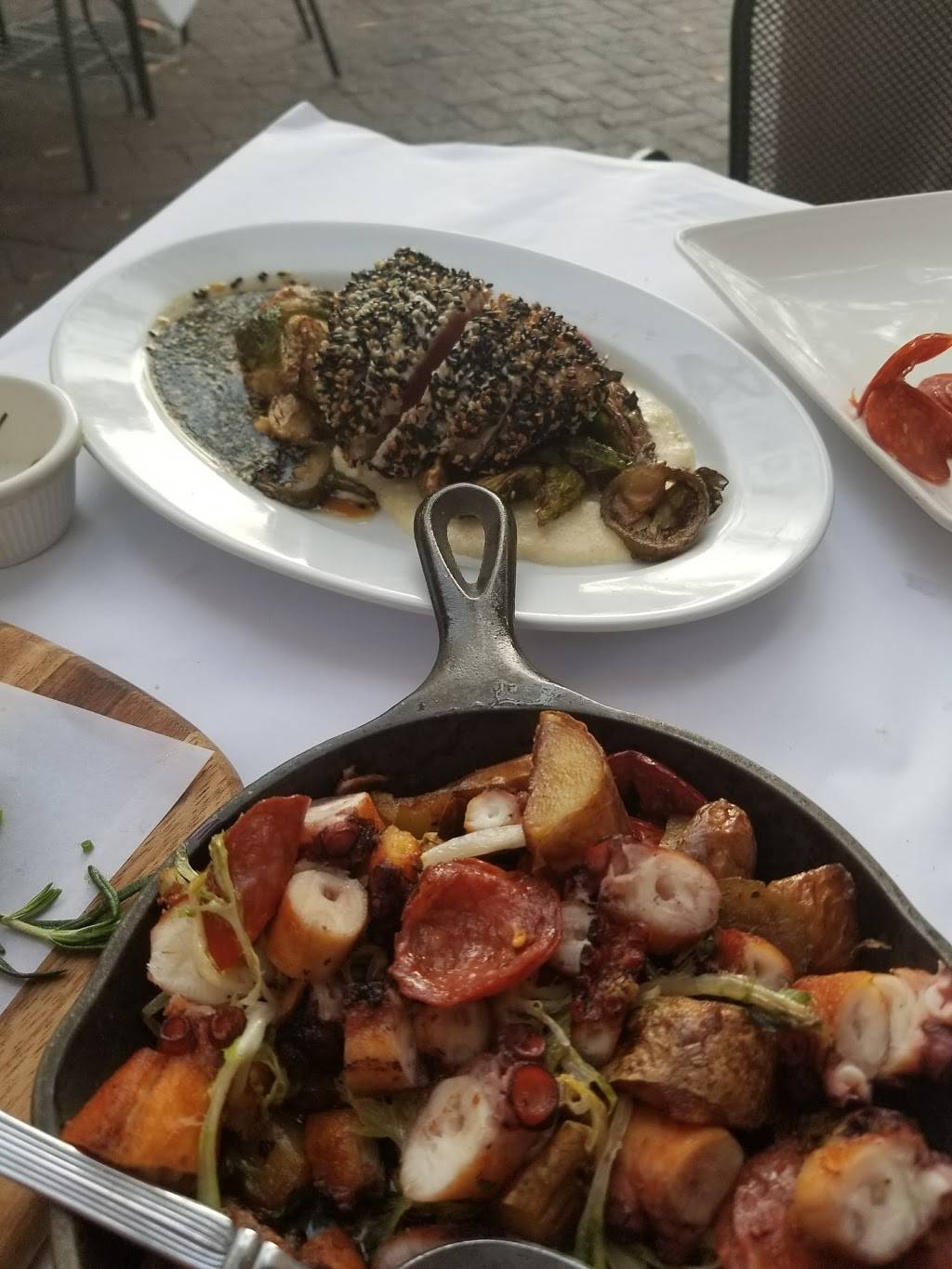 Barrique Kitchen & Wine Bar | restaurant | 69 Deer Park Ave, Babylon, NY 11702, USA | 6313211175 OR +1 631-321-1175