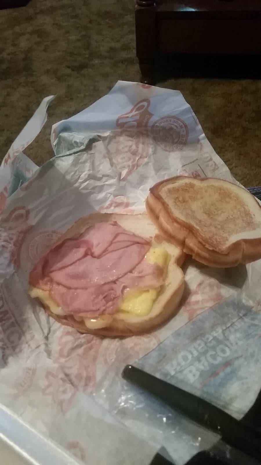 Hardees | restaurant | 500 N Eastern Ave, Connersville, IN 47331, USA | 7658259001 OR +1 765-825-9001