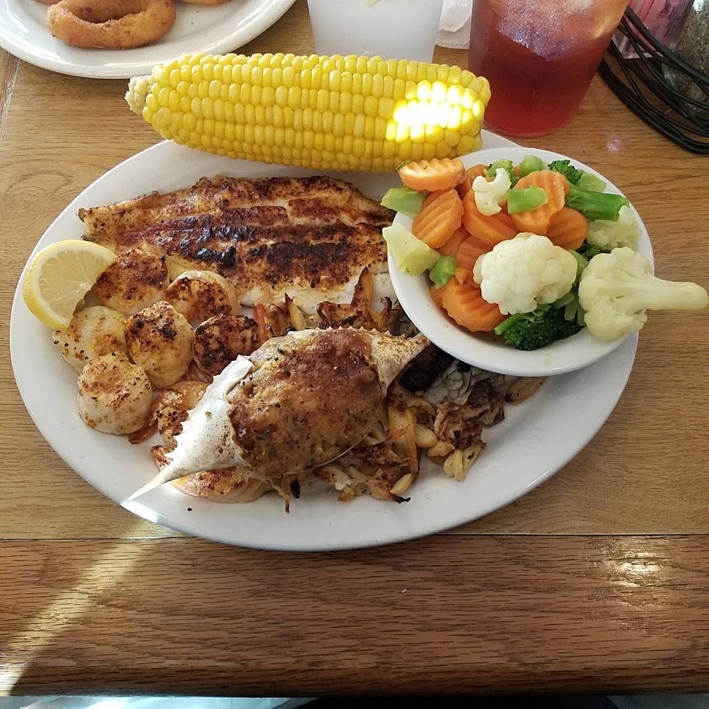 Mayflower Seafood Restaurant | restaurant | 665 Montroyal Rd, Rural Hall, NC 27045, USA | 3369692130 OR +1 336-969-2130