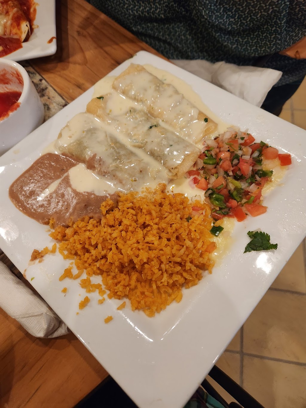 Los Compadres Tequila Barrel | restaurant | 401 Hwy 109 N, Lebanon, TN 37090, USA | 6155479526 OR +1 615-547-9526