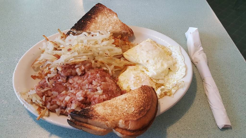 Wolf River Diner | restaurant | 306 W Main St, Fremont, WI 54940, USA | 9204462233 OR +1 920-446-2233