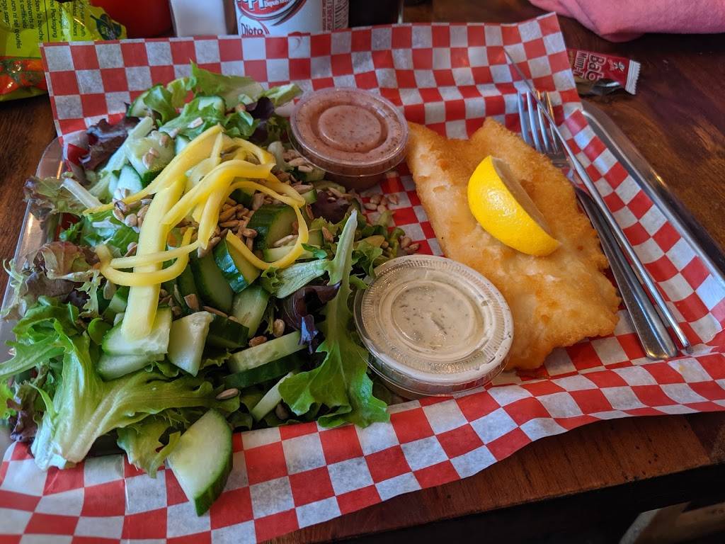 FISHINN | restaurant | 2392 Bloor St W, Toronto, ON M6S 1P5, Canada | 4166044888 OR +1 416-604-4888