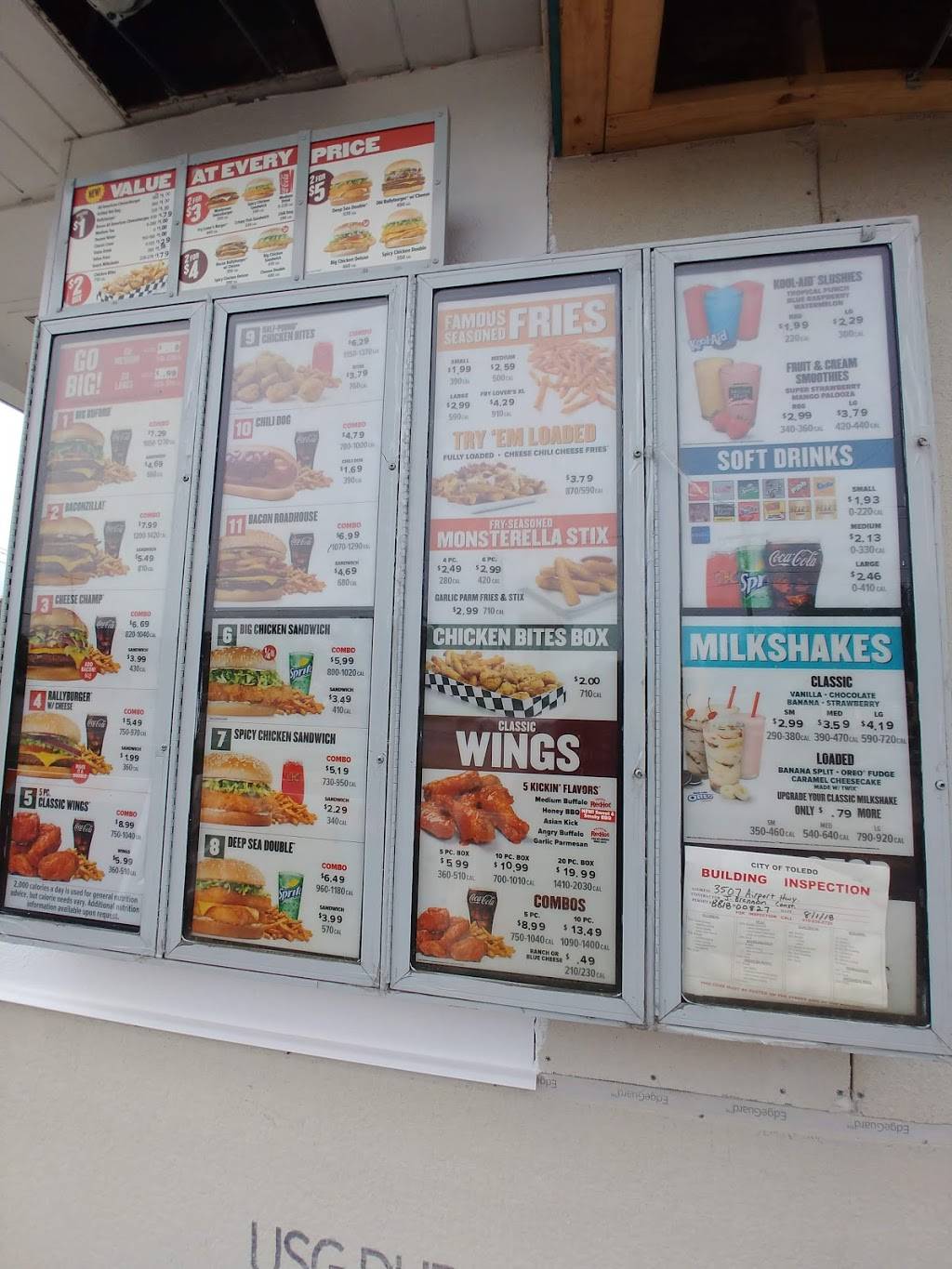 Rallys | restaurant | 3509 Airport Hwy, Toledo, OH 43609, USA | 4193822662 OR +1 419-382-2662