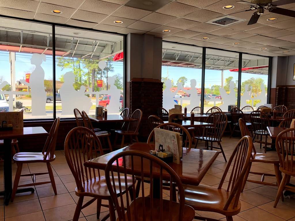 J. Michaels Philly Deli | meal takeaway | 609 Piner Rd, Wilmington, NC 28409, USA | 9103325555 OR +1 910-332-5555