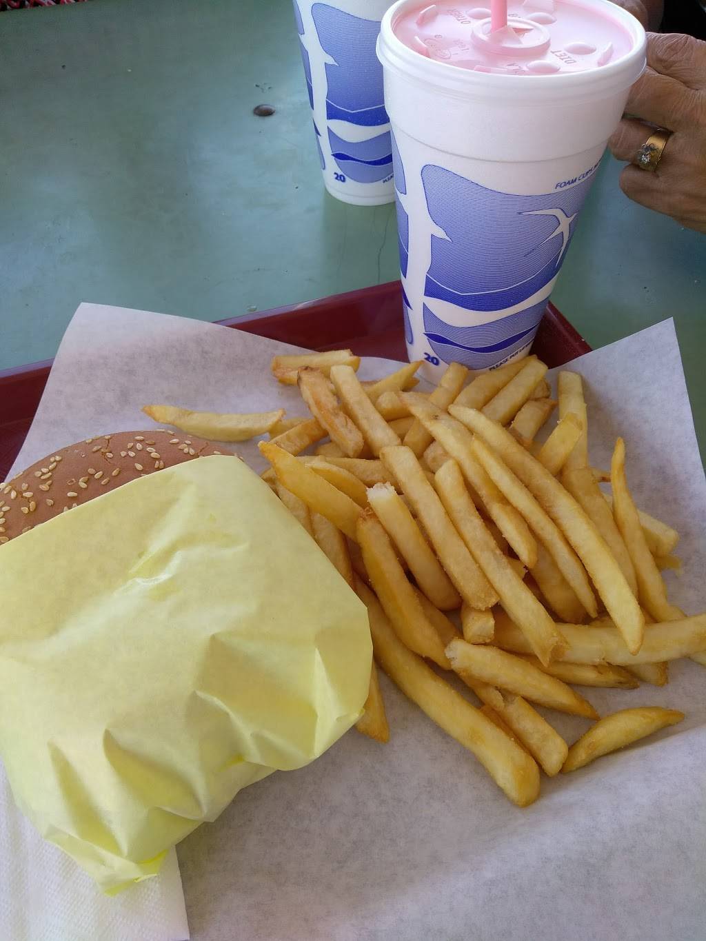 Lindas Burger | restaurant | 4758 Maine Ave, Baldwin Park, CA 91706, USA | 6269629257 OR +1 626-962-9257