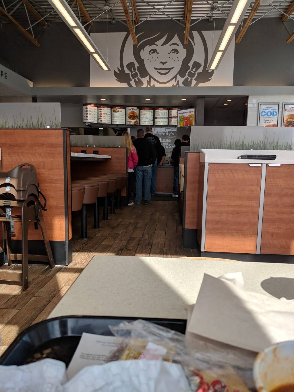 Wendys | restaurant | 200 S Main St, East Peoria, IL 61611, USA | 3096431180 OR +1 309-643-1180