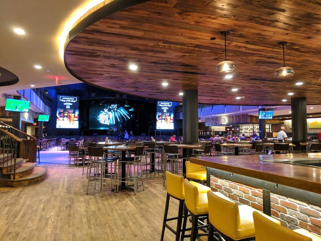 Wildhorse Saloon | restaurant | 120 2nd Ave N, Nashville, TN 37201, USA | 6159028200 OR +1 615-902-8200