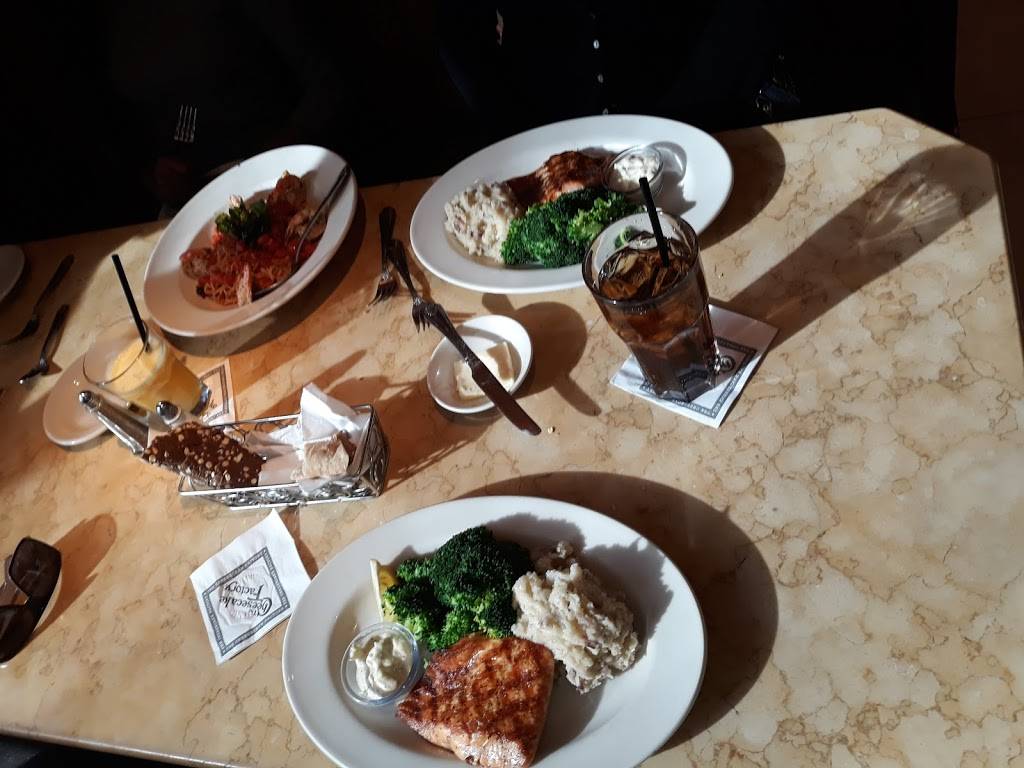 The Cheesecake Factory | restaurant | 7871 Edinger Ave, Huntington Beach, CA 92647, USA | 7148891500 OR +1 714-889-1500