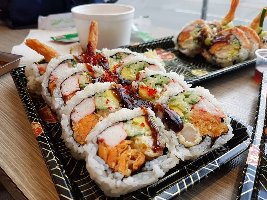 Rollstar Sushi | meal takeaway | 946 Yonge St, Toronto, ON M4W 2J2, Canada | 4169682019 OR +1 416-968-2019