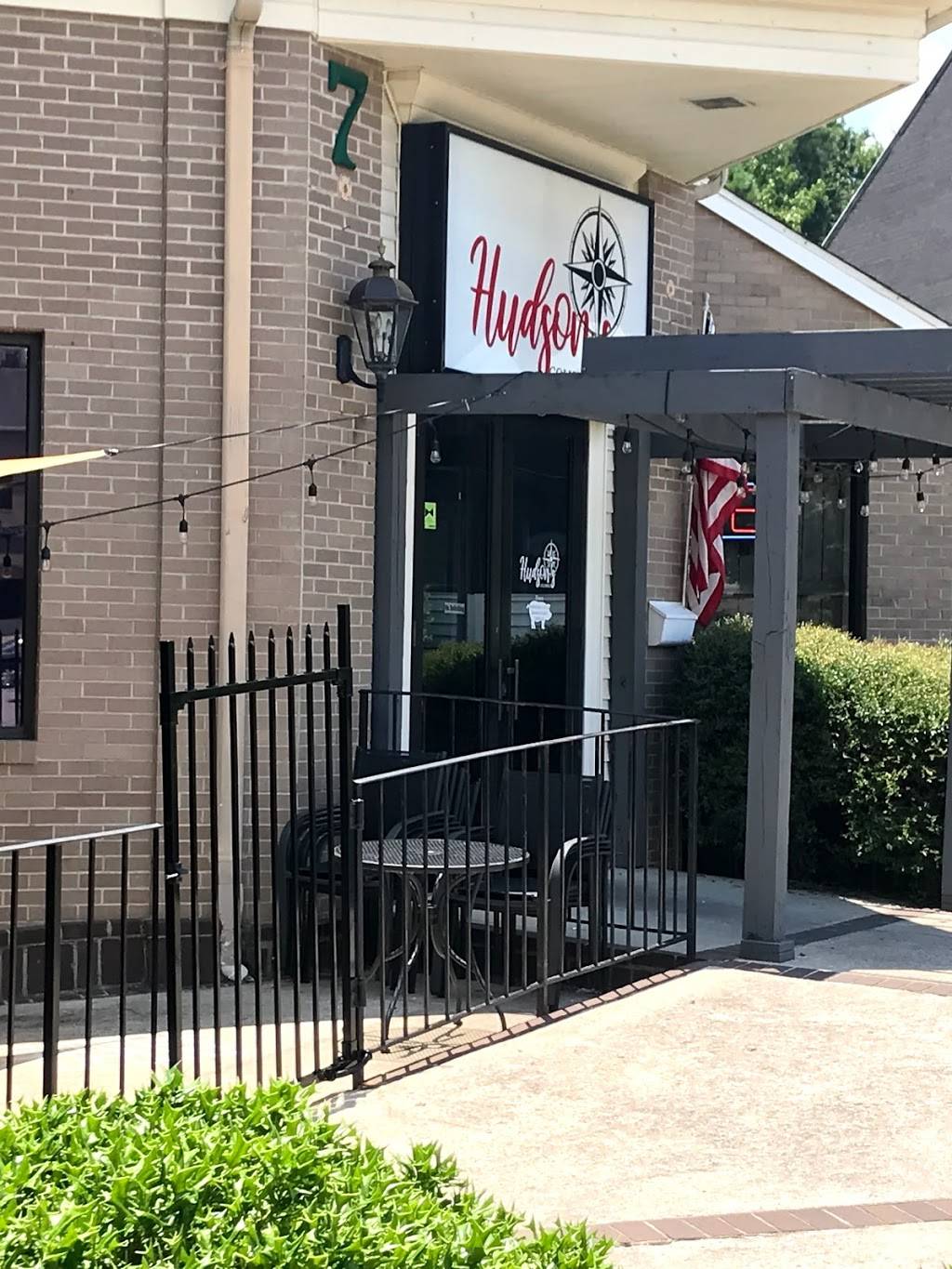 Hudsons At Main Street | restaurant | 6298 Veterans Pkwy Suite 7A, Columbus, GA 31909, USA | 7065075384 OR +1 706-507-5384