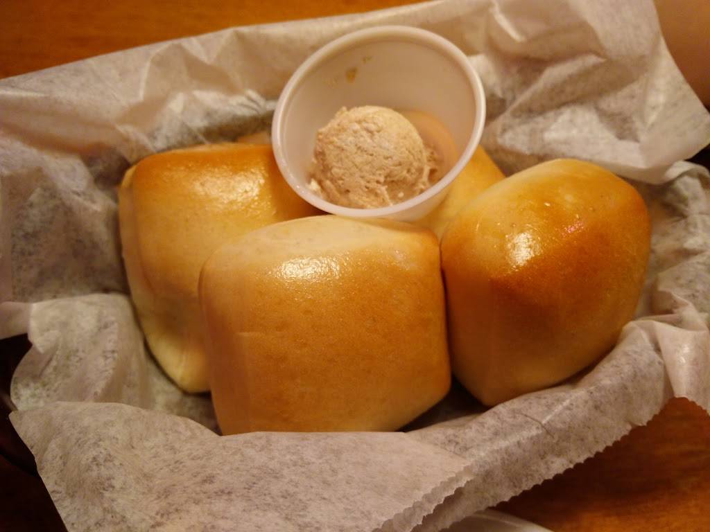 Texas Roadhouse | restaurant | 1631 Westbank Expy, Harvey, LA 70058, USA | 5042279396 OR +1 504-227-9396