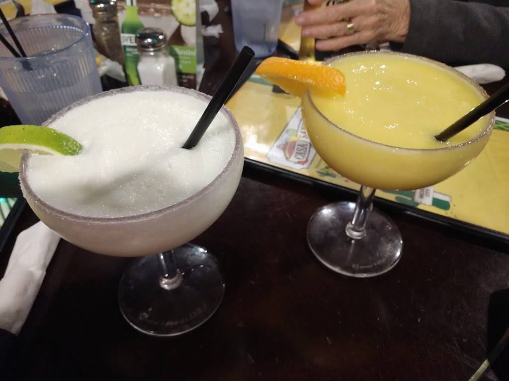 Casa Santiago | restaurant | 227 Heustis St, Yorkville, IL 60560, USA | 6303852046 OR +1 630-385-2046