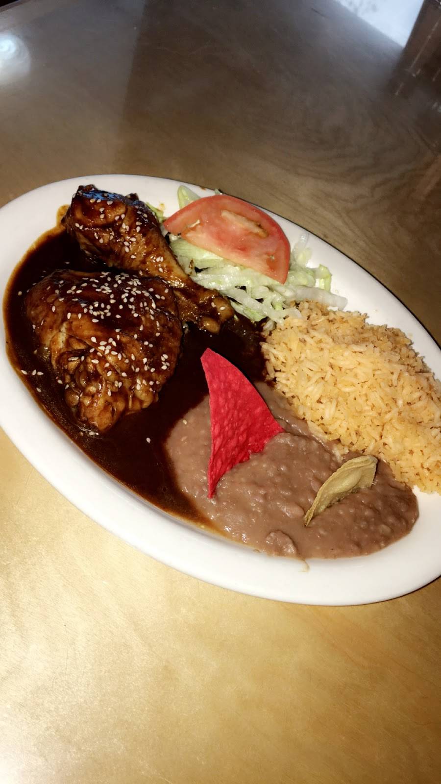 Los sazones de mi tierra | restaurant | 1823 Buena Vista St, San Antonio, TX 78207, USA | 2108784000 OR +1 210-878-4000