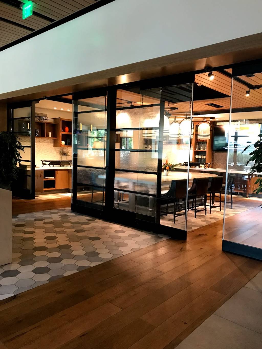 Heirloom Farmhouse Kitchen | restaurant | 7905 Irvine Center Dr, Irvine, CA 92618, USA | 9497590200 OR +1 949-759-0200