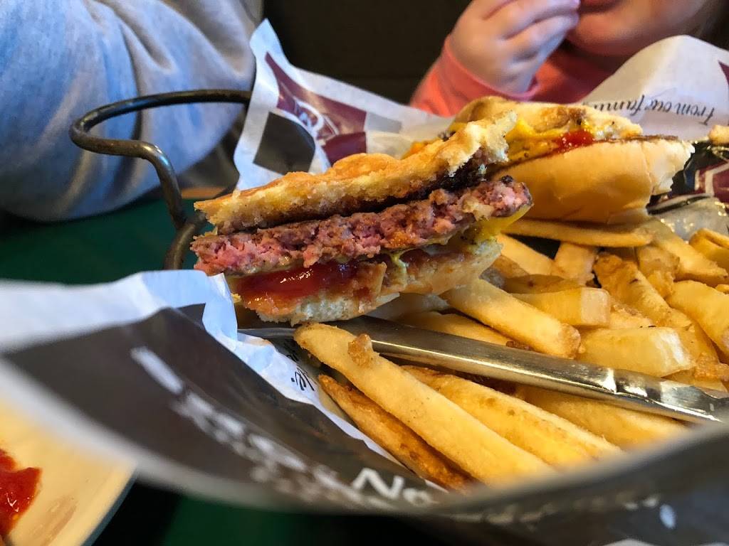 Sportsmens Great Northern Grill | restaurant | 5864 Dixie Hwy, Village of Clarkston, MI 48346, USA | 2486231122 OR +1 248-623-1122